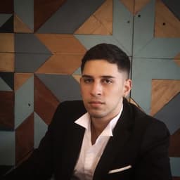 Camilo Loaiza — Fundador y CEO de Vektora